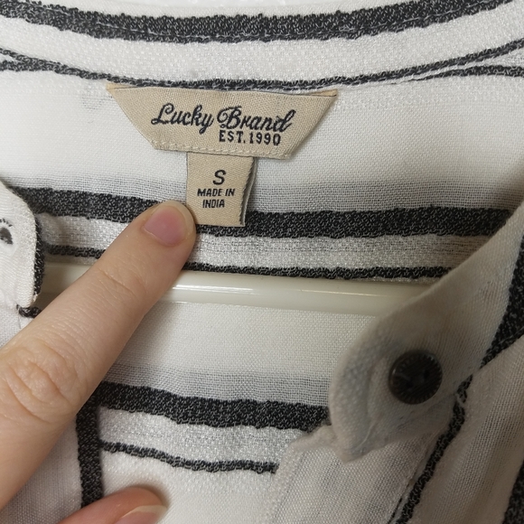 LUCKY BRAND vertical stripe roll sleeve blouse Sm - Picture 7 of 7